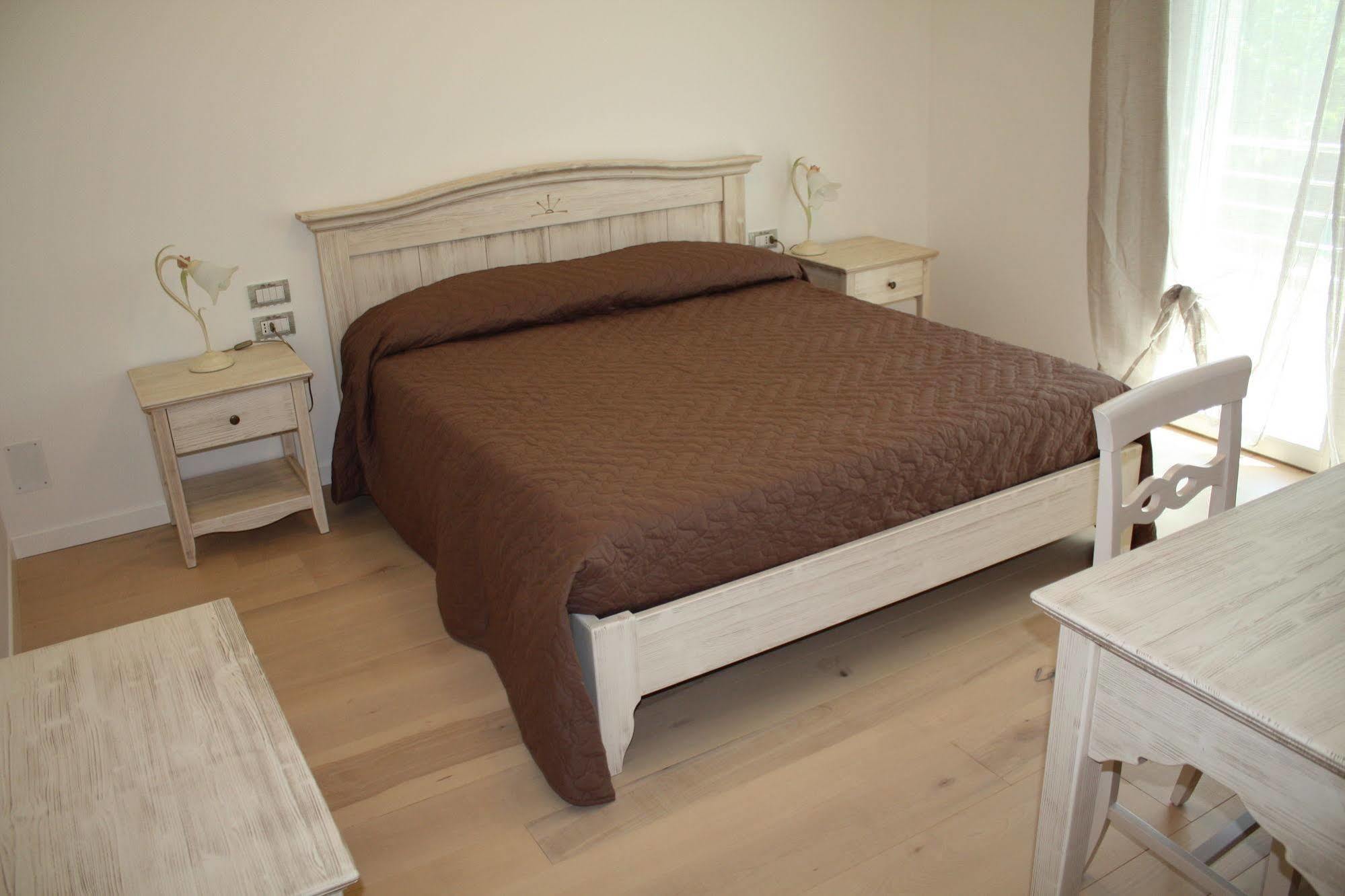 Elis' Rooms Sernaglia della Battaglia ภายนอก รูปภาพ